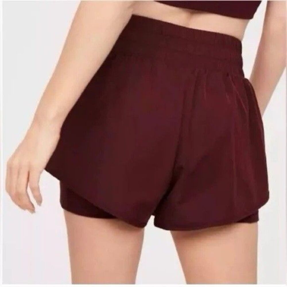 Offline By Aerie The Hugger Burgundy 2 In 1 Athletic Biker Shorts Size Medium - Picture 2 of 8